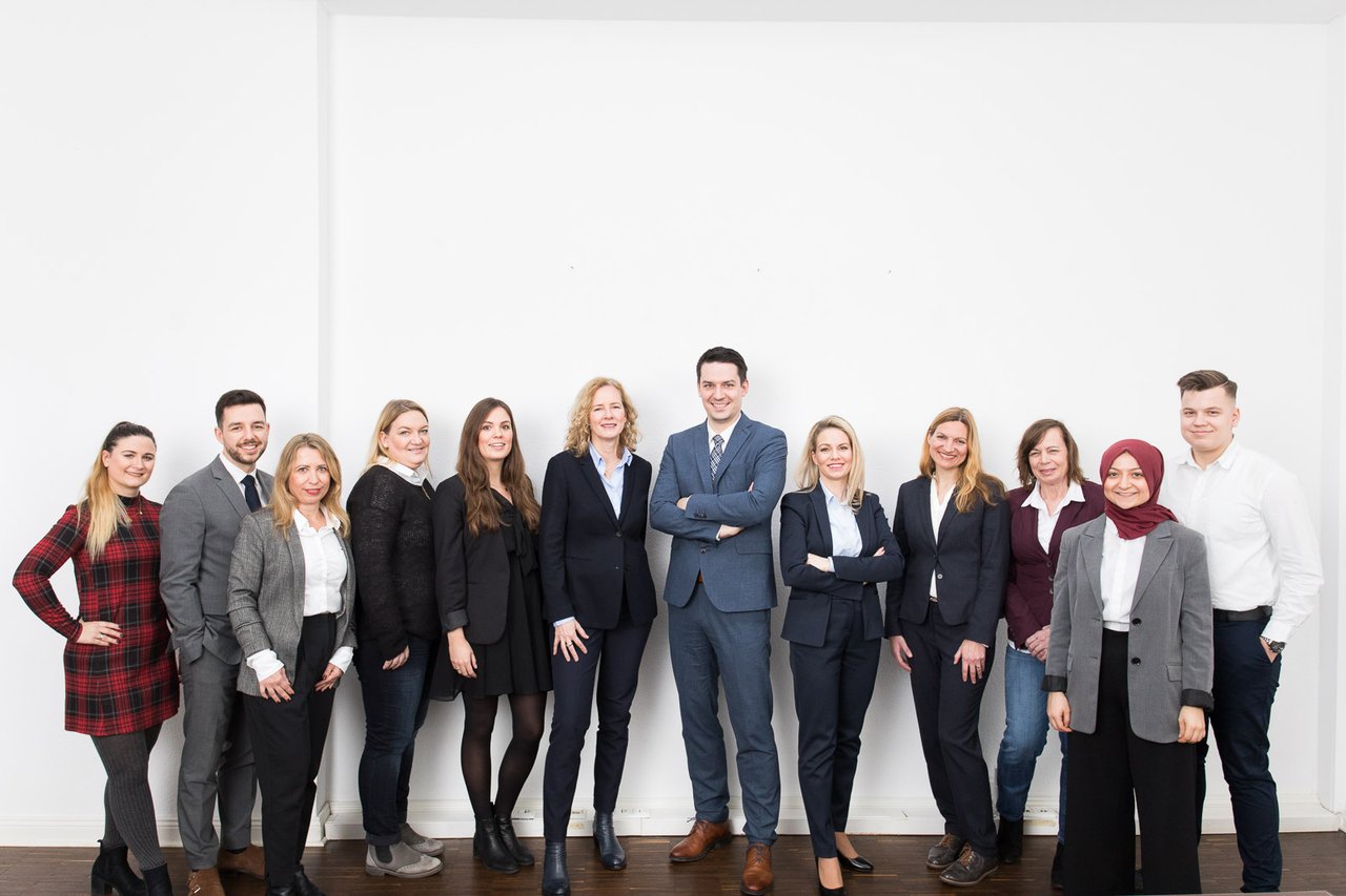 Rechtsanwältinen und Rechtsanwälte, Fachangestellte, Auszubildende - das Team von franz + partner