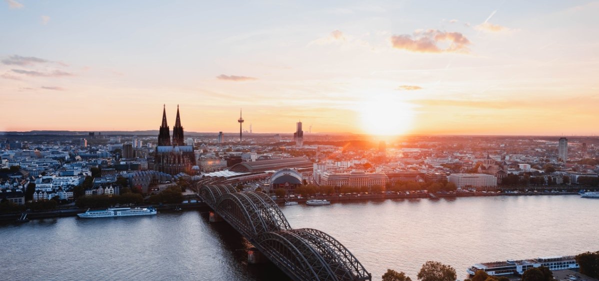 In Köln am Rhein feierten franz + partner ihre Kanzleieröffnung