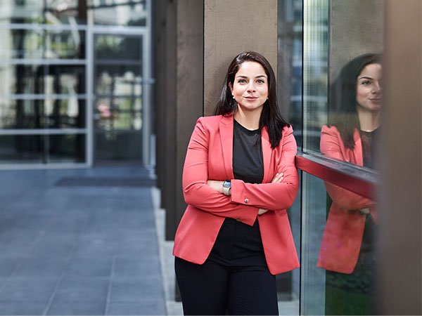 profil-content-Masha-Taheri-2