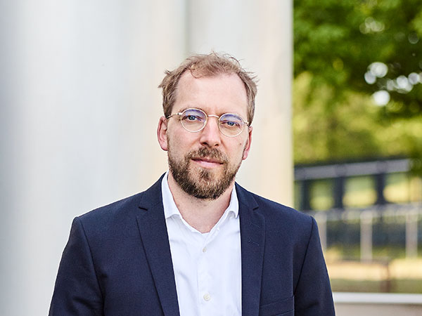 profil-content-Moritz-Lennich-3 Moritz Lennich, Experte für baubegleitende Beratung und Vertragsgestaltung im baurecht
