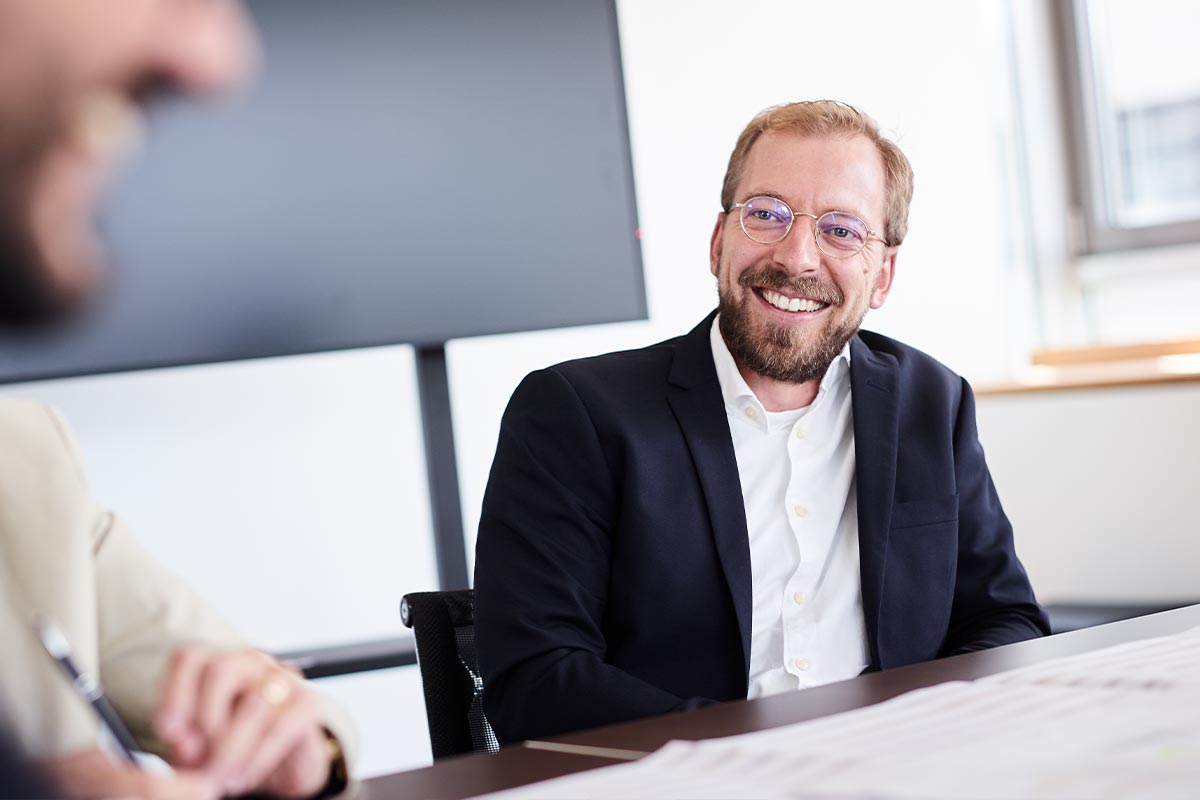 ra-moritz-lennich Kollegengespräch bei franz + partner